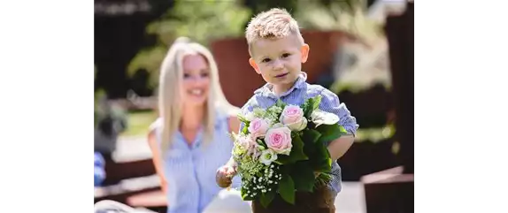 BLUMEN ZUM MUTTERTAG